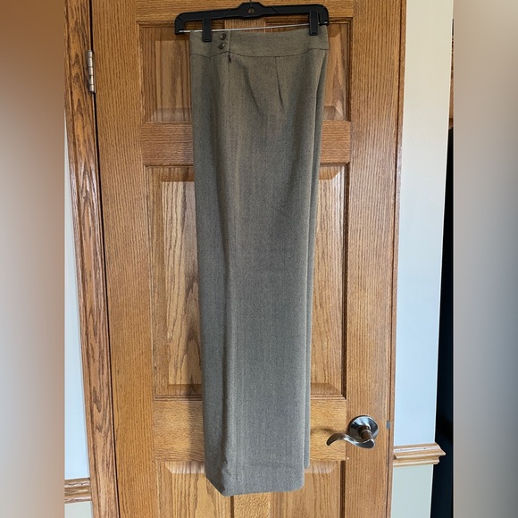 Lauren Ralph Lauren, 100% Wool, Lined Wide Leg Pant. Brown/Camel Tweed, Size 8 - Picture 2 of 9